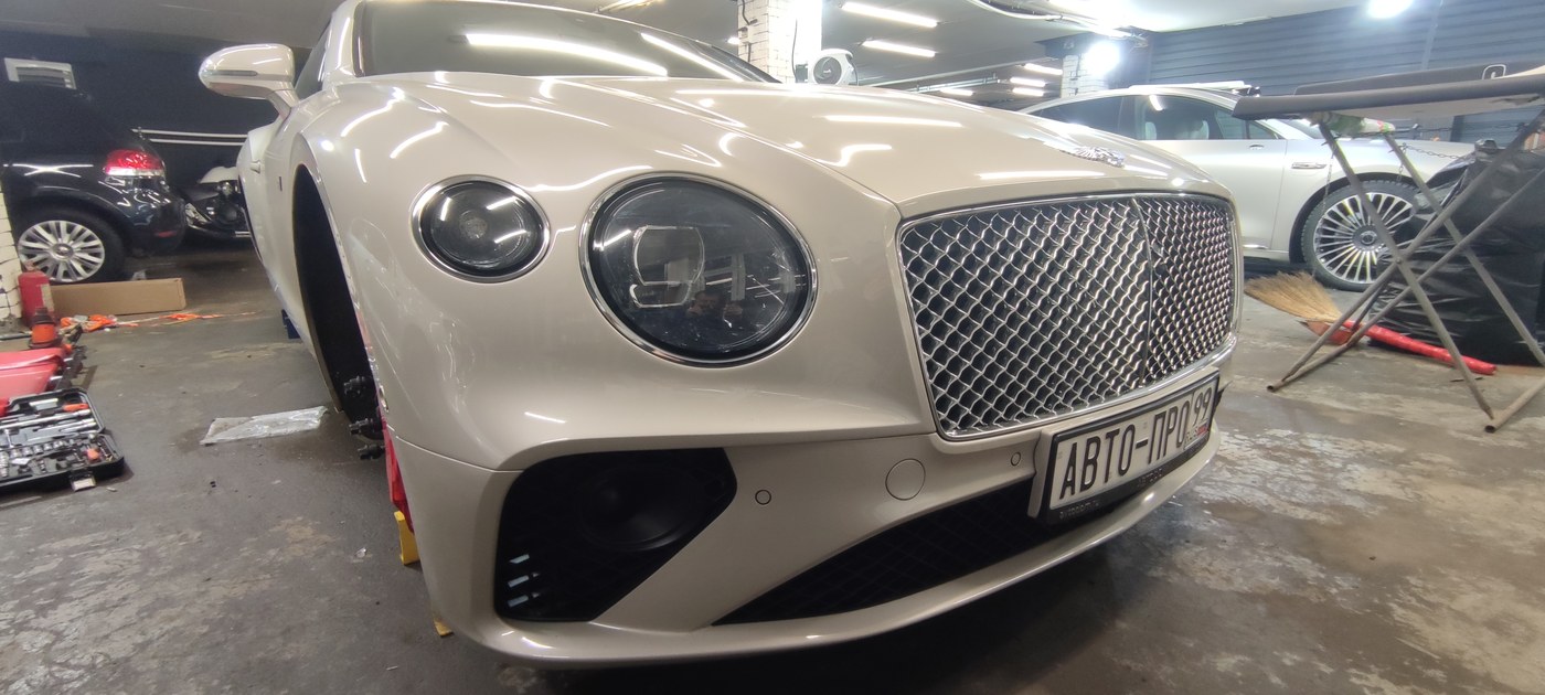 Bentley Continental GT - мятная пленка, фото 10