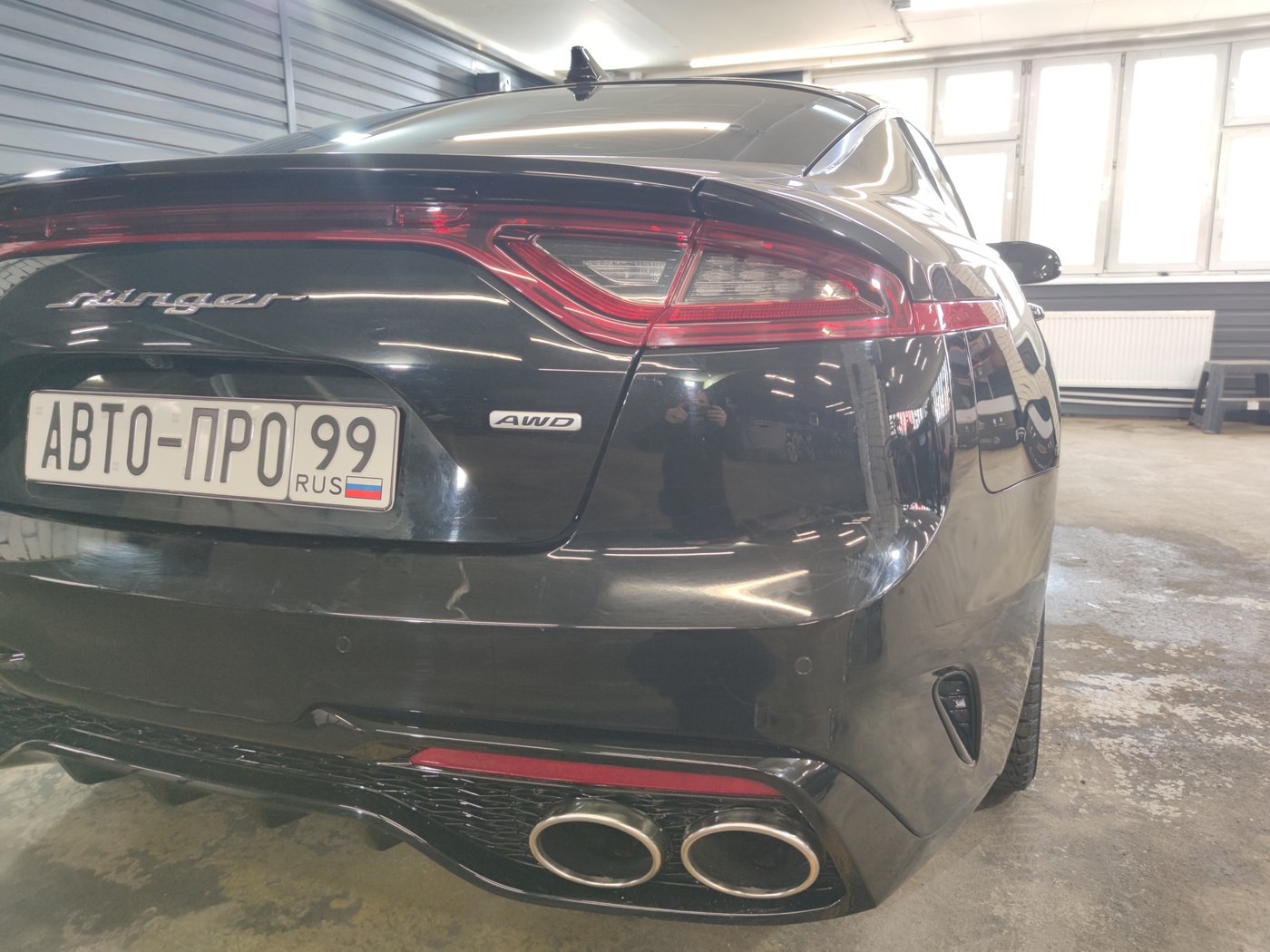 Kia Stinger - матовая бронза, фото 15