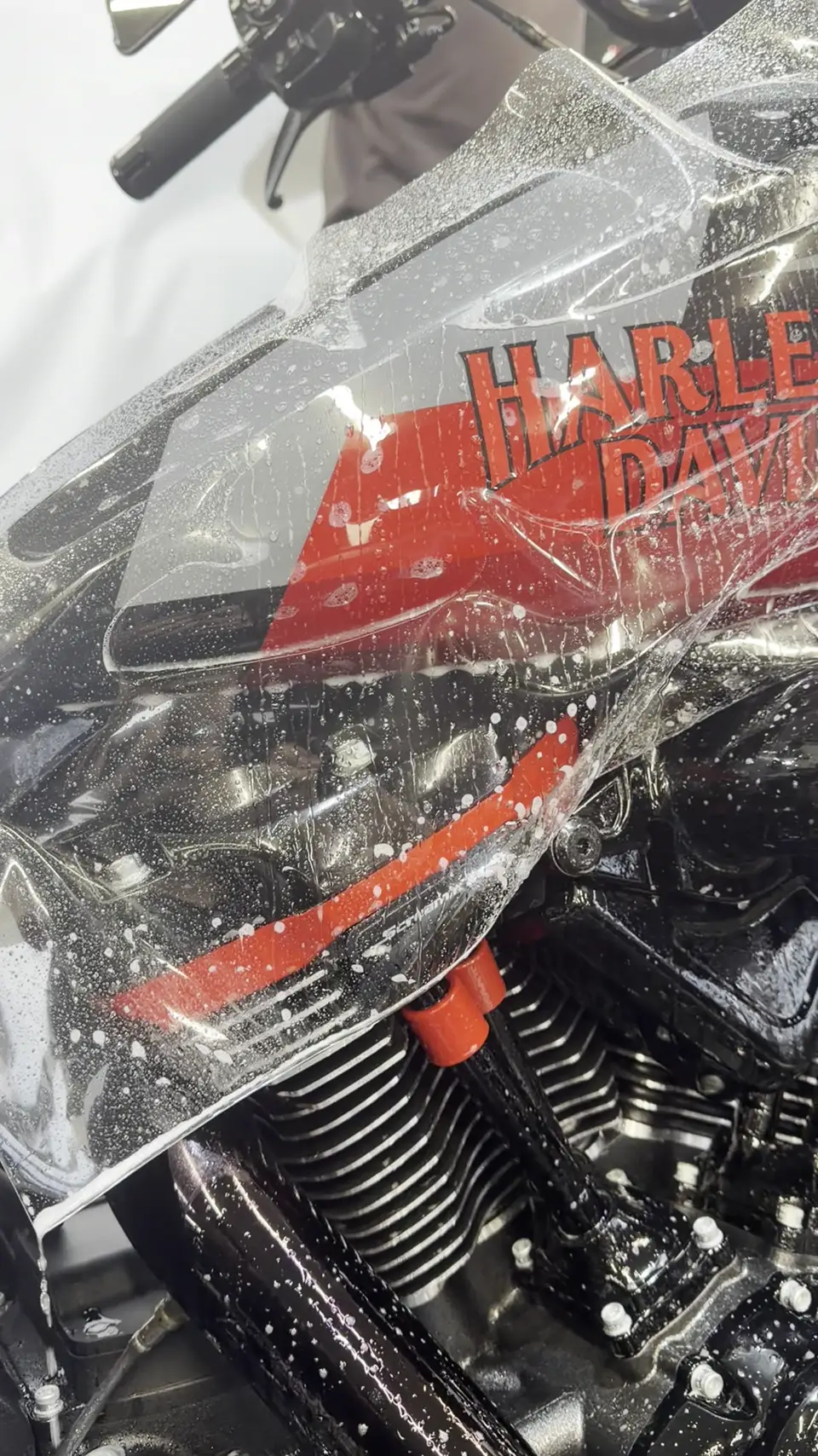Harley-Davidson: бак и боковые детали