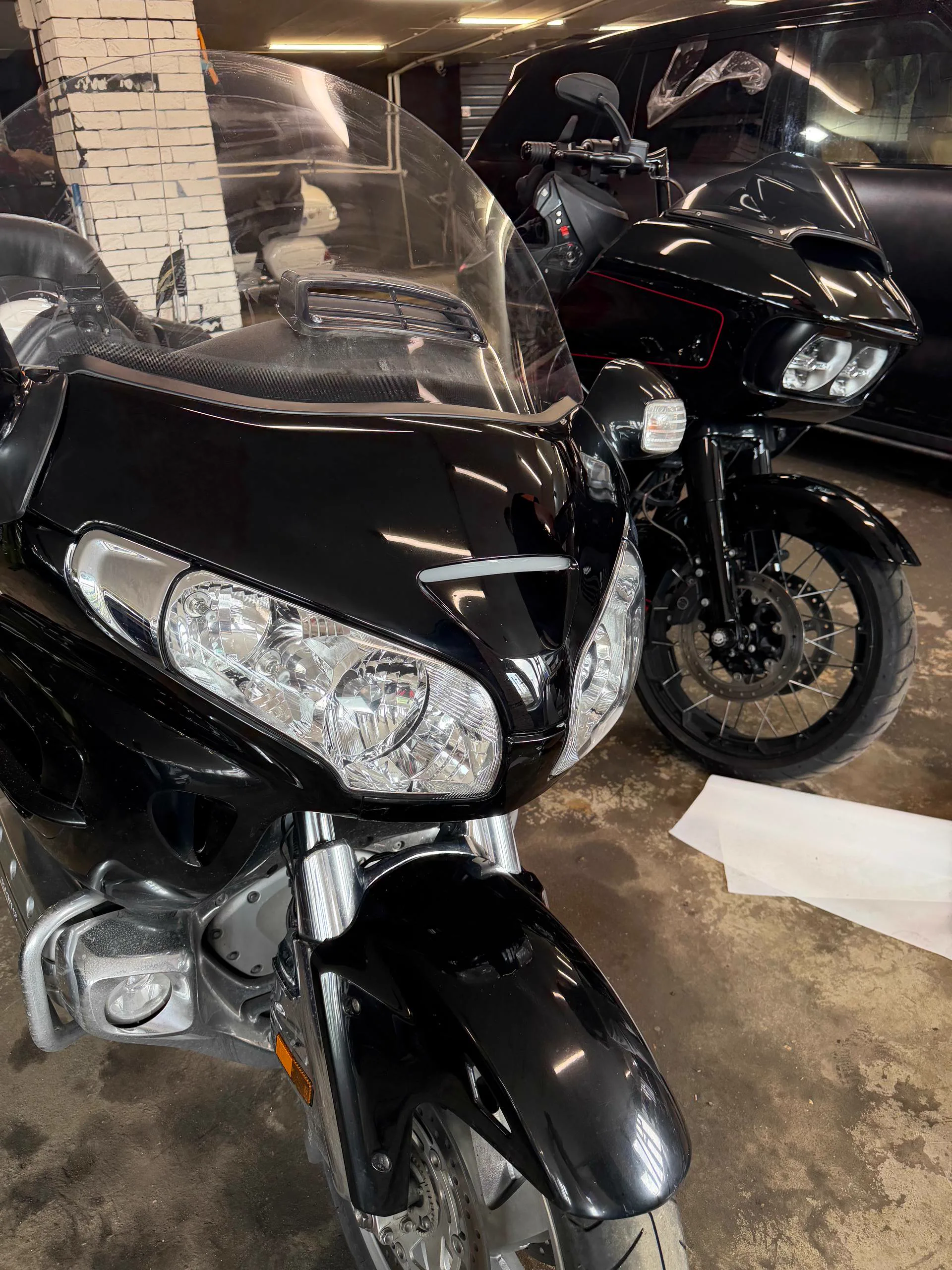 Honda Gold Wing GL после защитной оклейки передней зоны