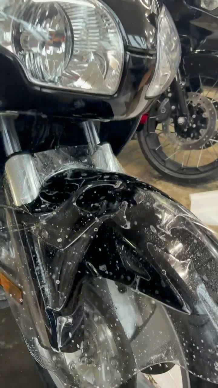 Защитная пленка на переднем крыле Honda Gold Wing