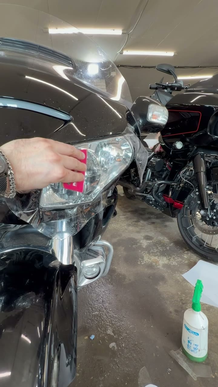 Финишная проработка фары Honda Gold Wing